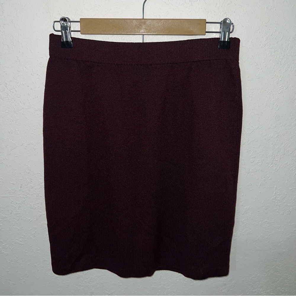 St. John Collection Marie Gray Vintage Burgundy Knit Skirt Pencil Stretch Size 8